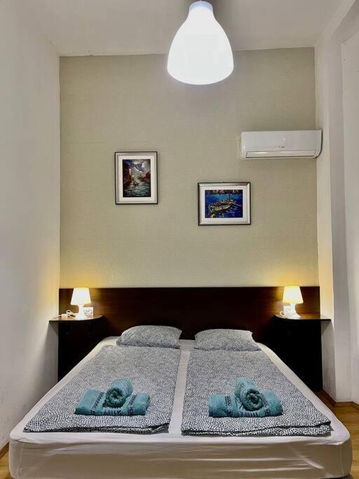 2# Sunflower Cozy Apartment Budapest Ngoại thất bức ảnh